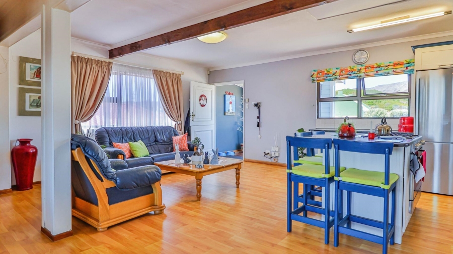 4 Bedroom Property for Sale in De Kelders Western Cape